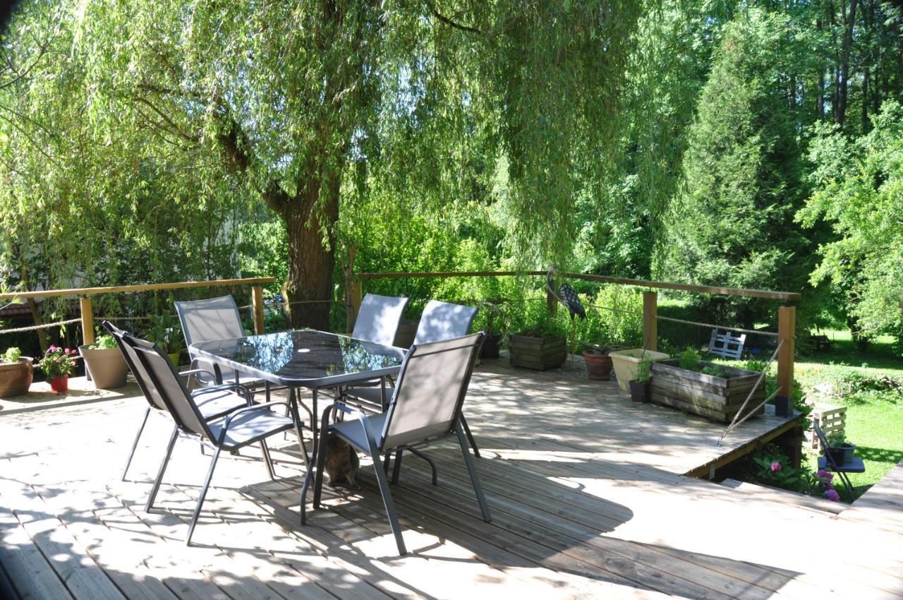Un Coin De Foret Courmas Exterior foto